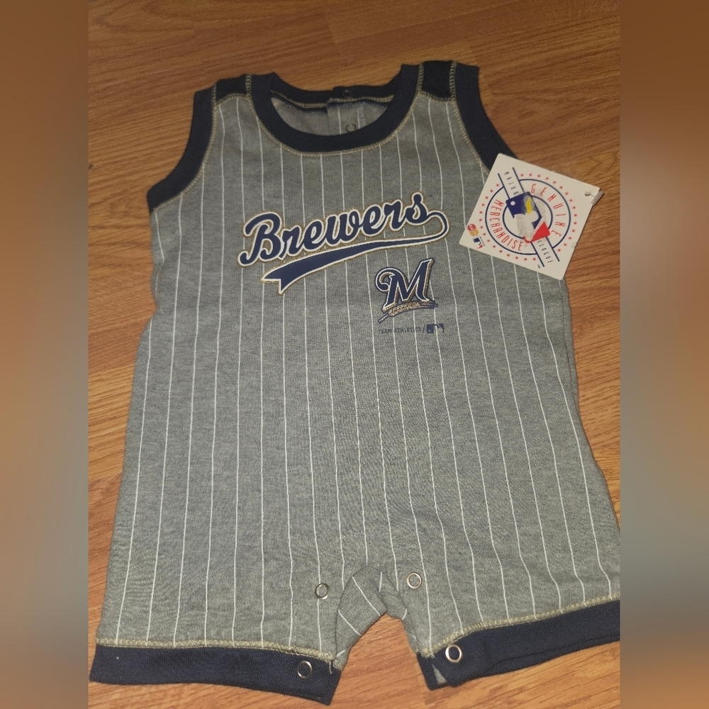 Genuine Merchandise Milwuakee Brewers Baby 0-3M Romper 100% Cotton Gray Navy